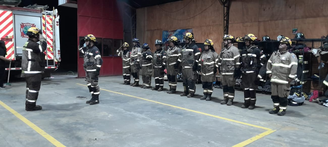 Voluntarios formados en el cuartel